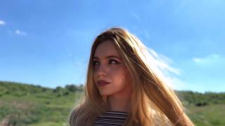 AnneSinclair Snapshot