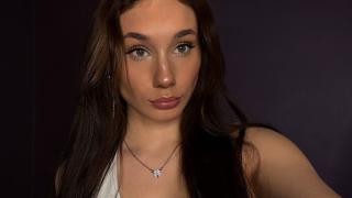 NikkiFarmiga Snapshot