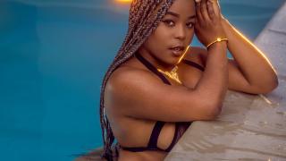 AshantyHopson Snapshot