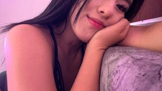 Adelle_Velvet Snapshot