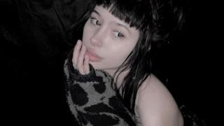 HollyDennis Snapshot